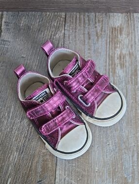 Converse Kids Metallic Magenta Velcro Sneakers